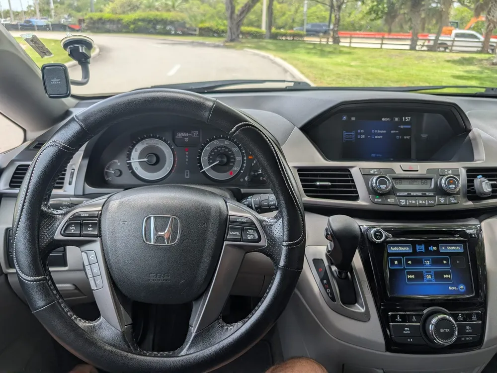 2016 Honda Odyssey EX-L 10
