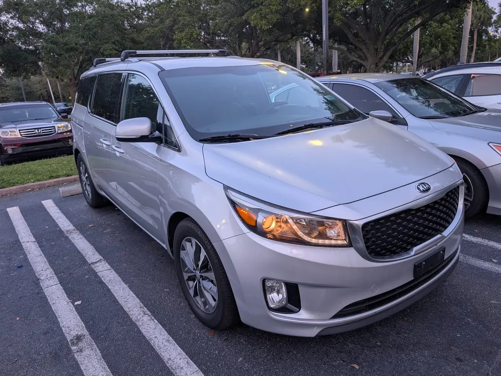 2016 Kia Sedona EX — Supreme Auto Vendors, Davie FL