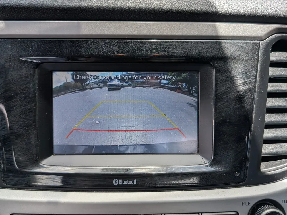 2019 Hyundai Accent SE 12