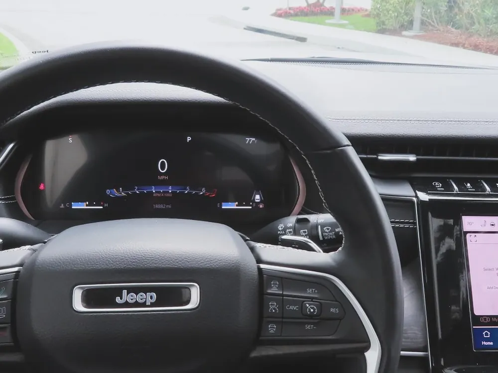 2022 Jeep Grand Cherokee Limited L 8